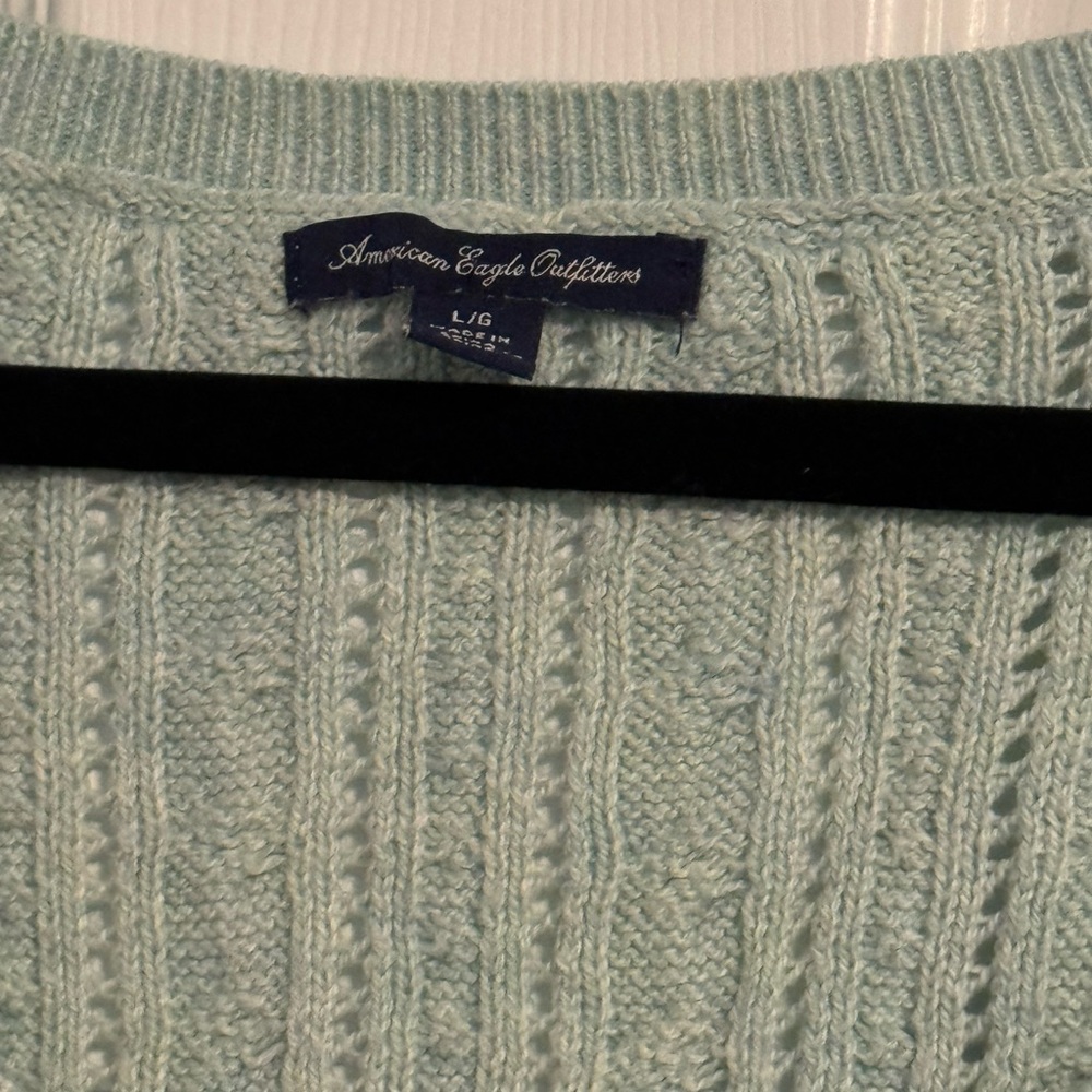 American Eagle Outfitters Green Crew Neck Sweater with 3/4 Sleeves - Picture 2 of 3